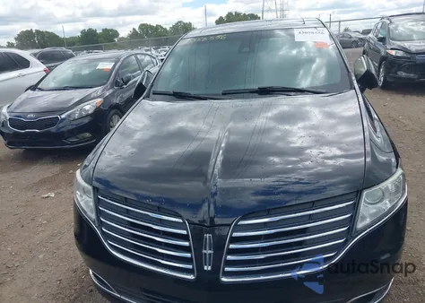 2017 Lincoln Mkt Livery from USA, damaged, VIN 2LMHJ5NK4HBL00917